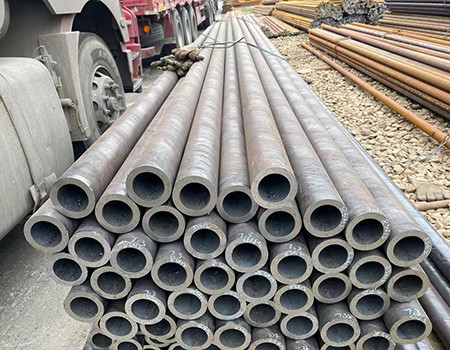 T91은 뜨겁게 무계목 강관에게 P91 ASTM A283 P22 A355 P9 P11 4130 42CrMo 15CrMo ST37 C45 SCH40 A106 Gr.B A53을 말아주었습니다